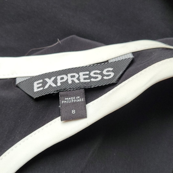 Dress - Picture 5 of 5